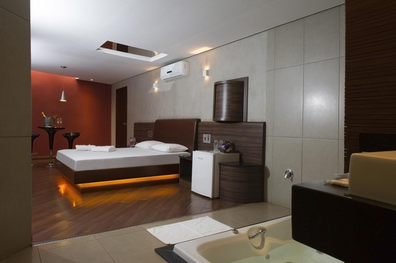 W Motel (Adults Only) Congonhas  Bagian luar foto