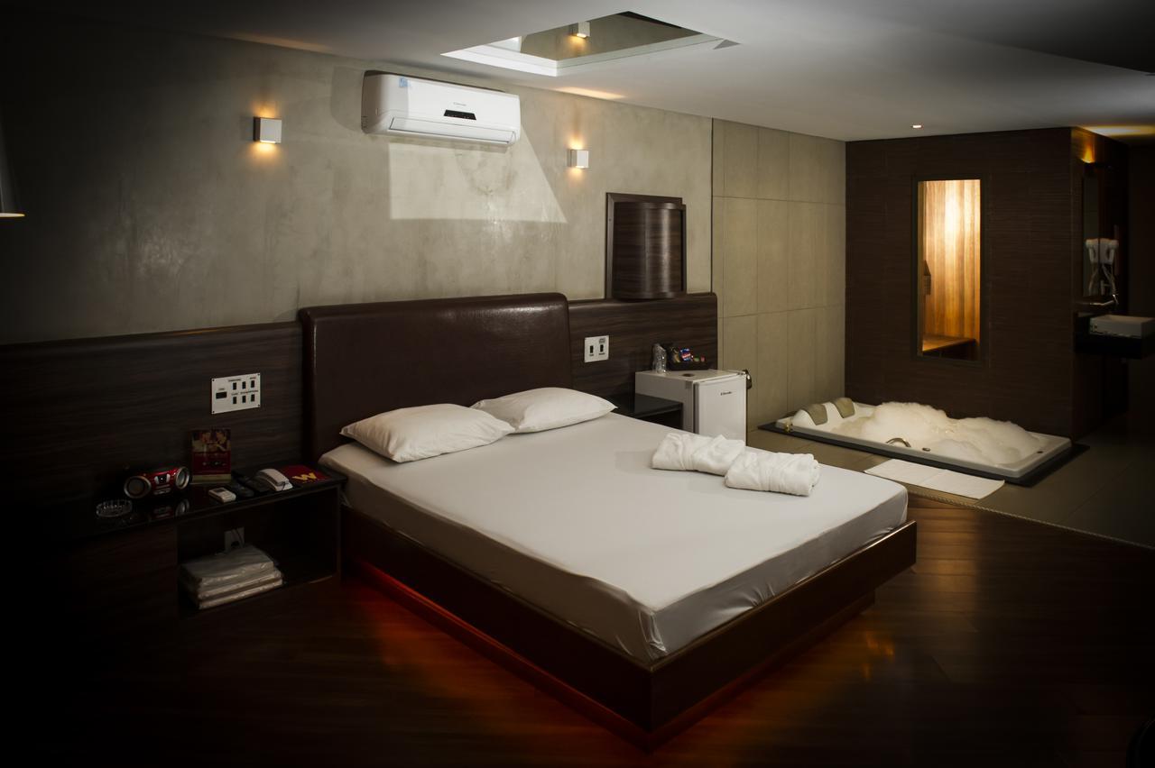 W Motel (Adults Only) Congonhas  Bagian luar foto