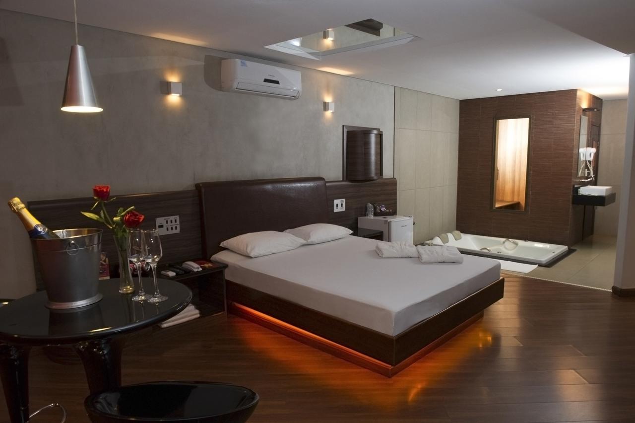 W Motel (Adults Only) Congonhas  Bagian luar foto