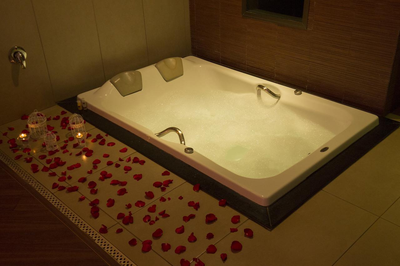 W Motel (Adults Only) Congonhas  Bagian luar foto